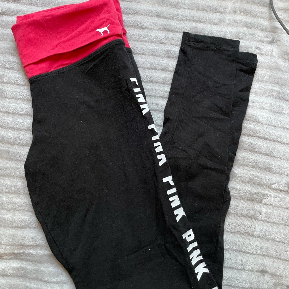 PINK Victoria’s Secret leggings